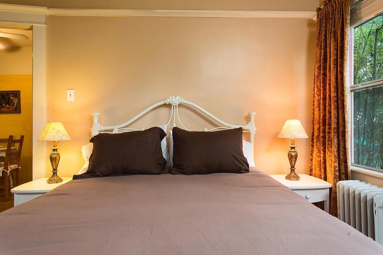 Hollywood Hills Suites Los Angeles Exterior foto