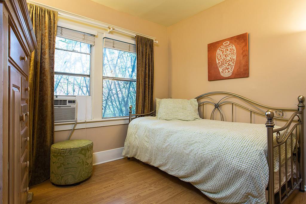 Hollywood Hills Suites Los Angeles Exterior foto